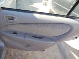 2001 TOYOTA COROLLA LE SILVER 1.8L AT Z17704